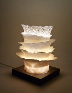 Lampe-Porcelaine-et-wenge-01