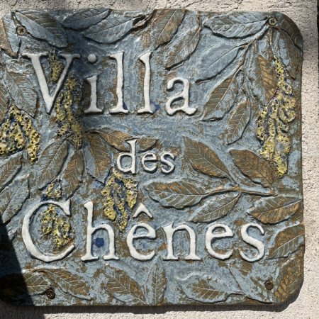 Plaque ceramique Villa des Chenes-5